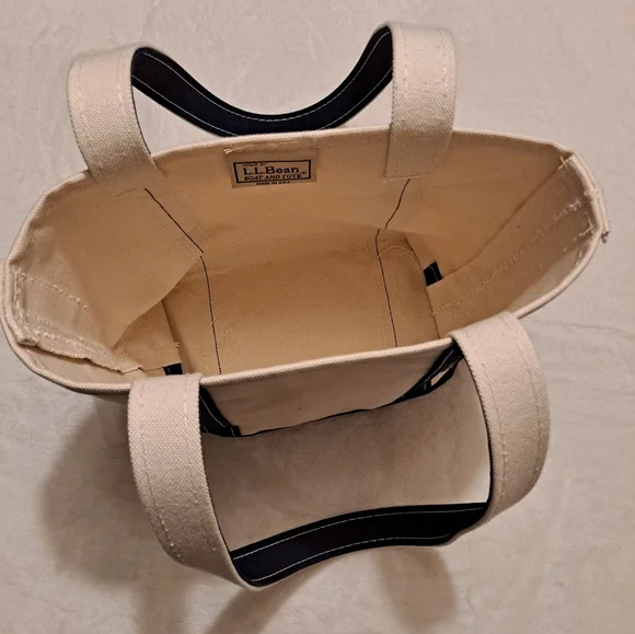 L.L. Bean Cream & Navy Blue Boat & Tote Bag Extra Long Shoulder Straps Handles - Picture 3 of 13